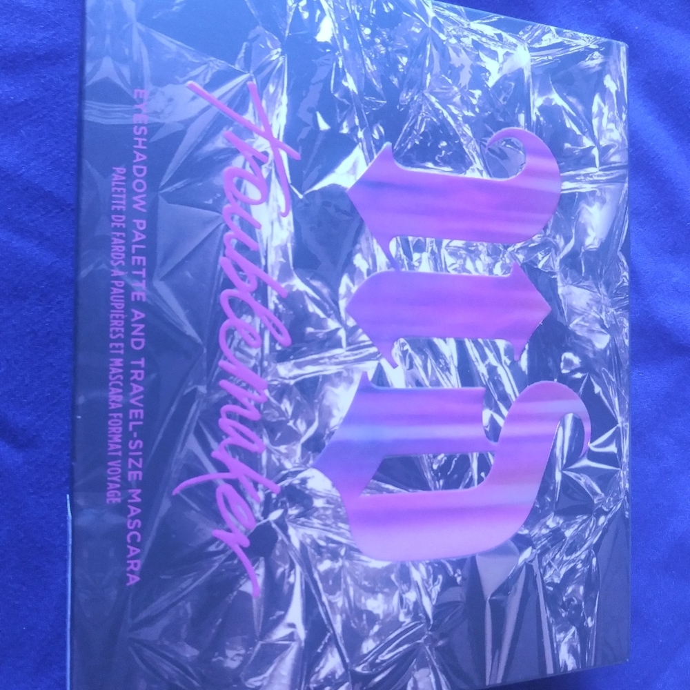 Urban decay troublemaker palette